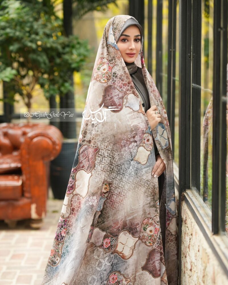 چادر رنگی سیلک اندونزی کد 306 - تصویر 1