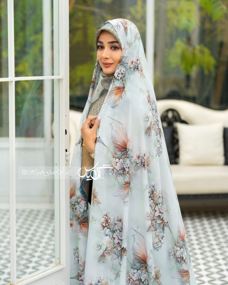 چادر رنگی سیلک اندونزی کد 319 - تصویر 1