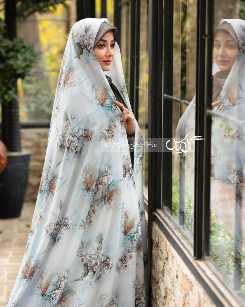 چادر رنگی سیلک اندونزی کد 322 - تصویر 1