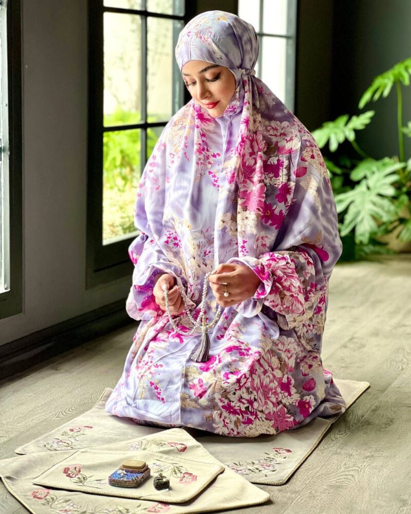 451 چادر نماز آستین دار کد 451 - تصویر 1