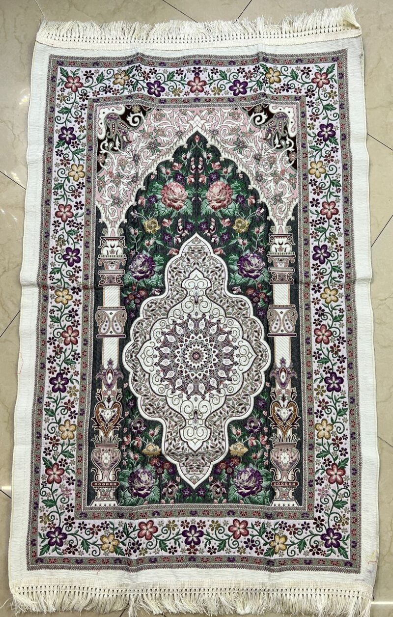 سجاده بافت مخمل شانل کد 693 - تصویر 1