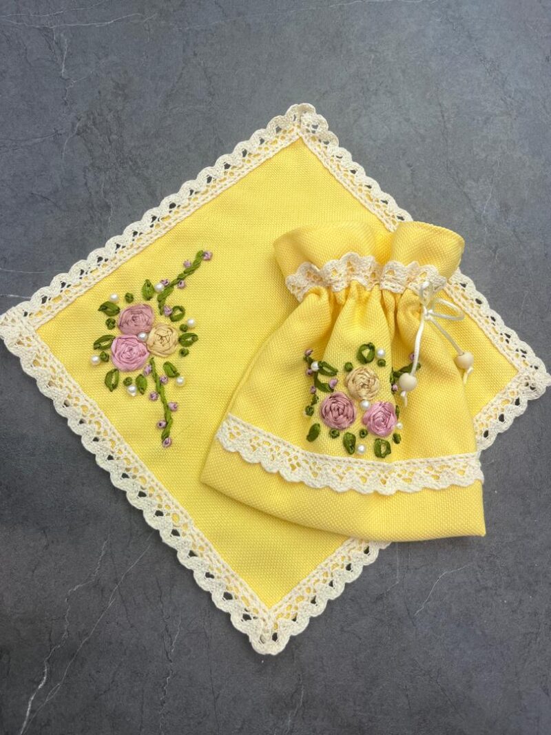 جانماز کیفی روبان دوزی کد 822 - تصویر 1