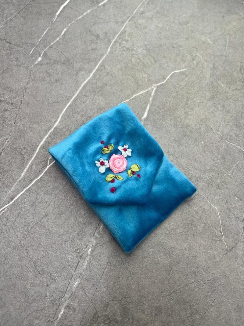 جانماز جیبی روبان دوزی تک گل کد 841 - تصویر 1