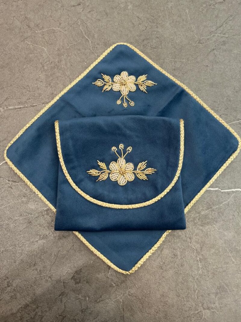 جانماز کیفی سرمه دوزی  کد 896 - تصویر 1