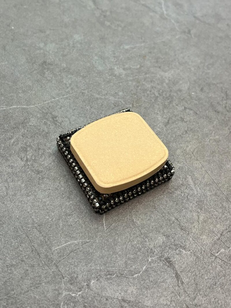 مهر نماز نگین دار  کد 947 - تصویر 1