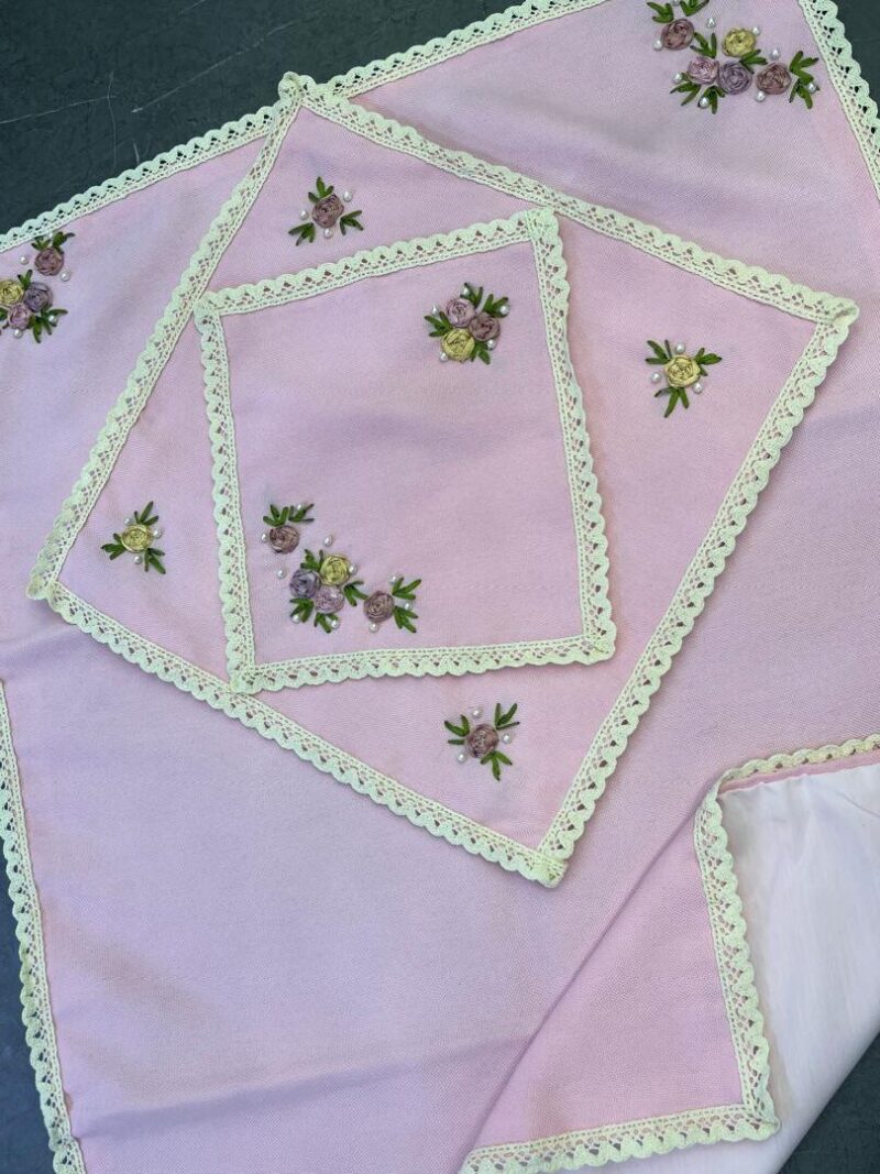 سجاده جانماز کتان روبان دوزی کد 969 - تصویر 1