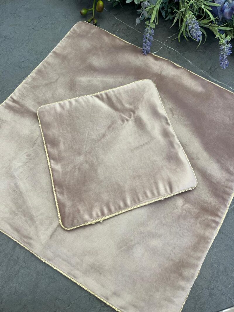 جانماز ساده مخمل  کد 1051 - تصویر 1