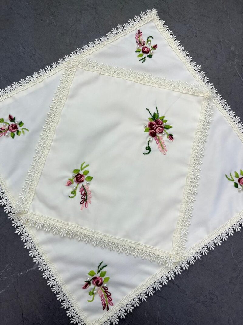 1069 جانماز دو تکه کتان گلدوزی برزیلی کد 1069 - تصویر 1