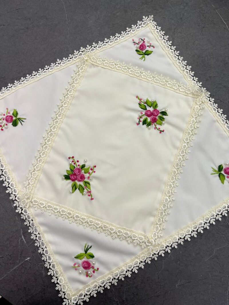 جانماز دو تکه کتان گلدوزی برزیلی 1073 - تصویر 1