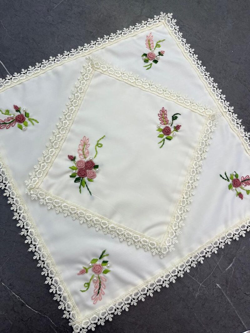 1076 جانماز دو تکه کتان گلدوزی برزیلی کد 1076 - تصویر 1