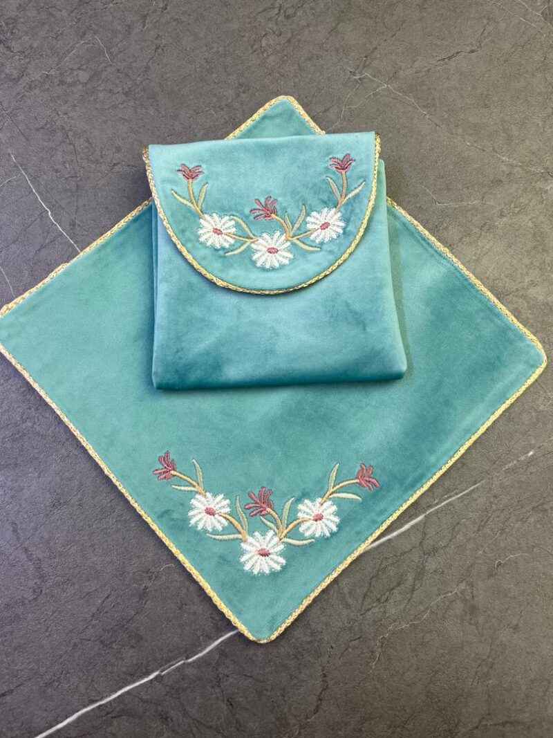 1287 جانماز کیفی مخمل گلدوزی کد 1287 - تصویر 1