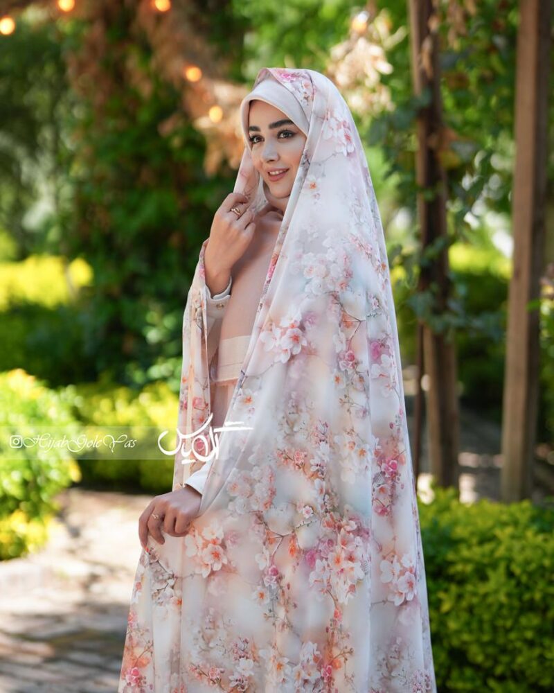 چادر رنگی سیلک اندونزی کد 1426 - تصویر 1