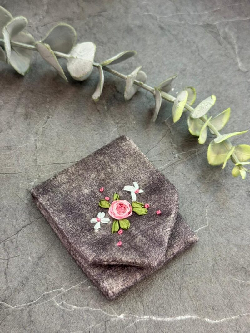 1752 جانماز جیبی روبان دوزی تک گل کد 1752 - تصویر 1