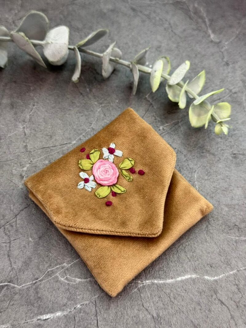 1755 جانماز جیبی روبان دوزی تک گل کد 1755 - تصویر 1