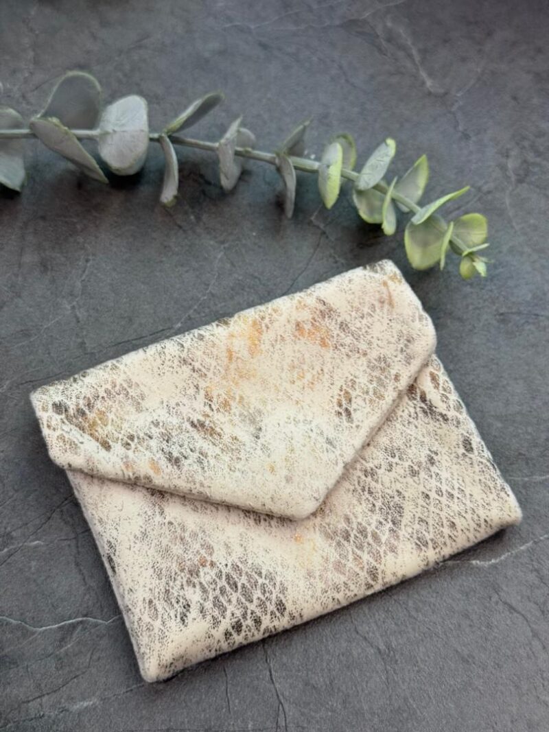 جانماز جیبی مخمل طرحدار کد 1772 - تصویر 1