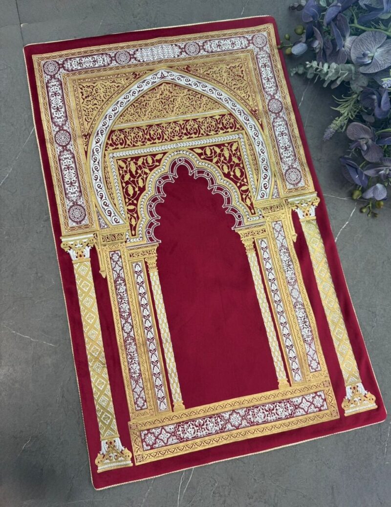 سجاده مخمل طلاکوب کد 1787 - Image 1