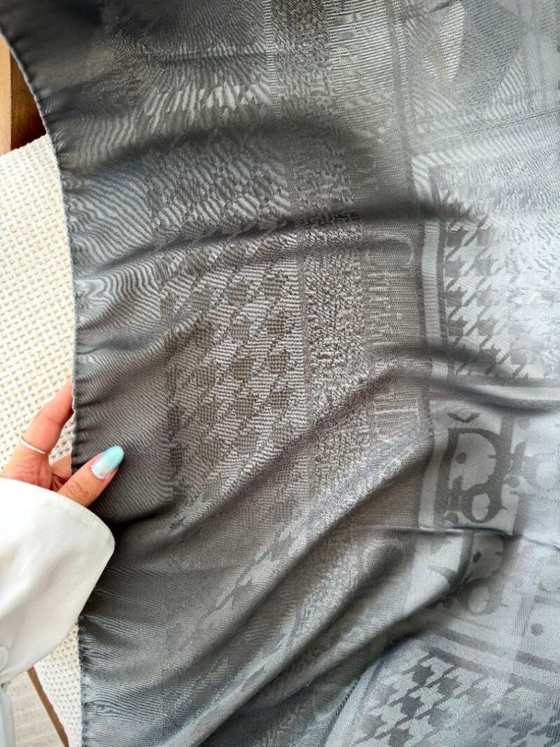 1889 روسری کد 1889 - تصویر 1