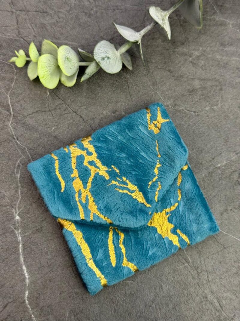 جانماز جیبی مخمل طرحدار کد 1926 - تصویر 1