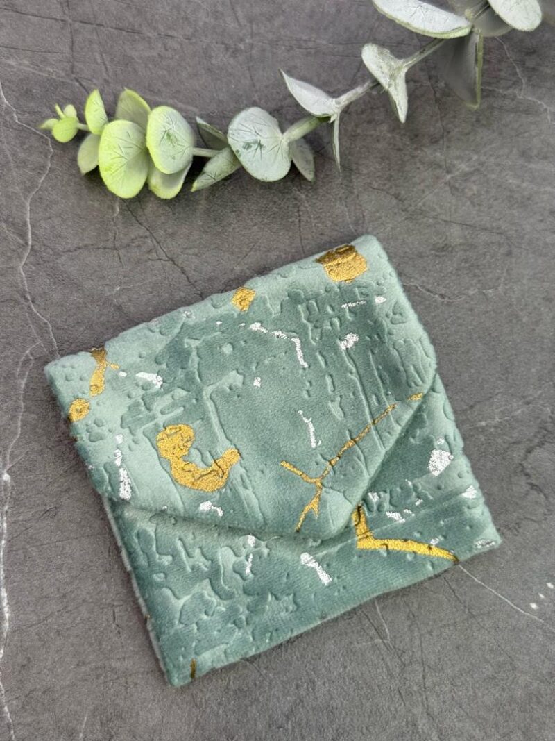 جانماز جیبی مخمل طرحدار کد 1927 - تصویر 1