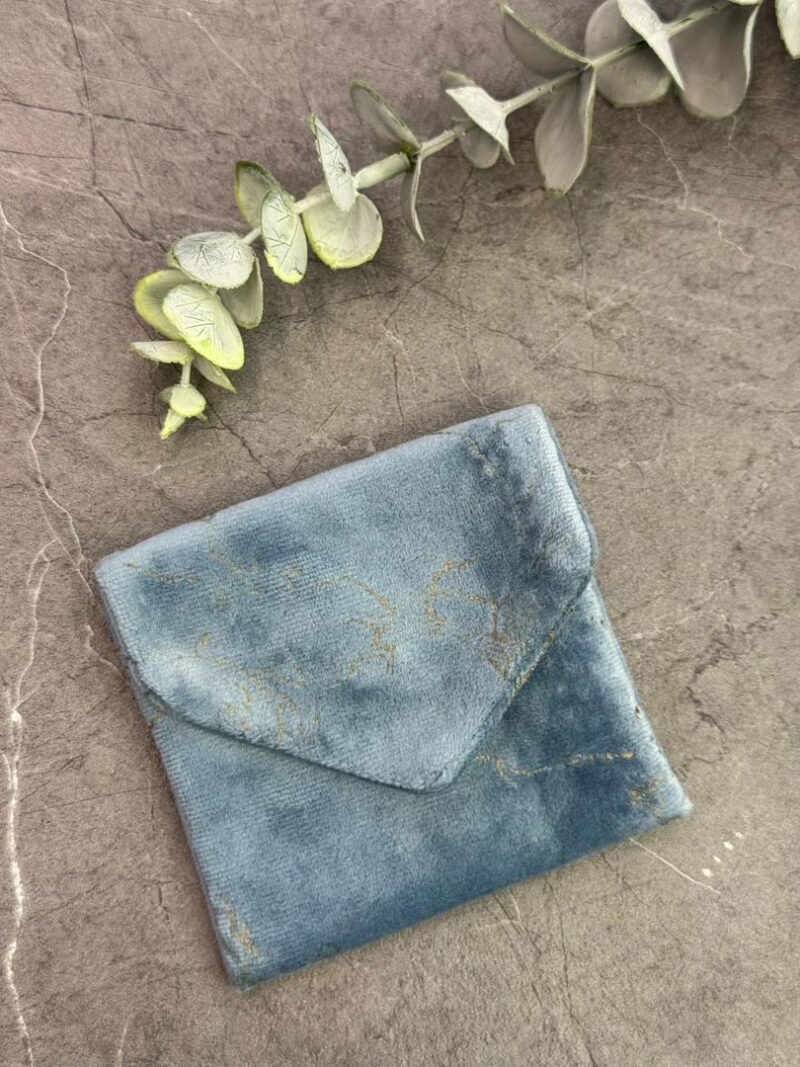 جانماز جیبی مخمل طرحدار کد 1928 - تصویر 1