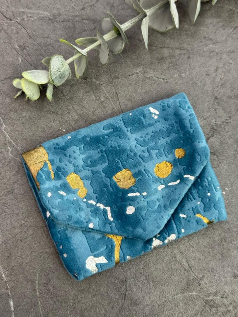 جانماز جیبی مخمل طرحدار کد 1932 - تصویر 1