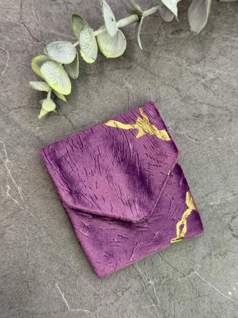 جانماز جیبی مخمل طرحدار کد 1935 - تصویر 1