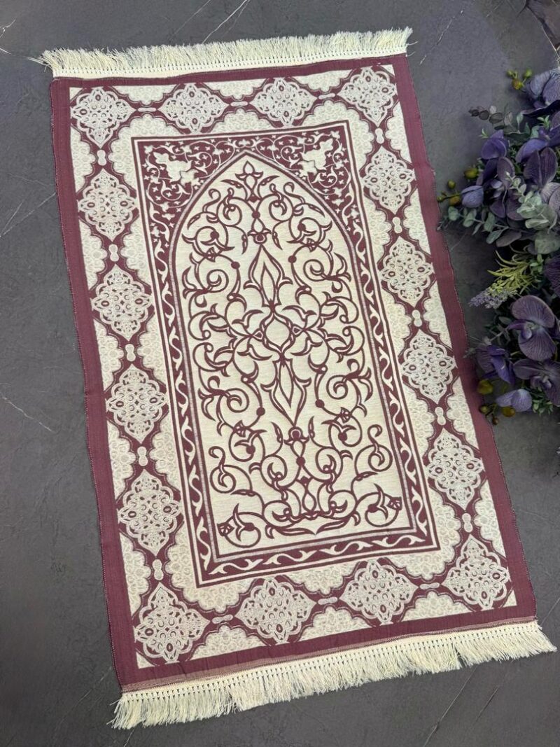 سجاده مخمل طرح دار کد 1975 - تصویر 1