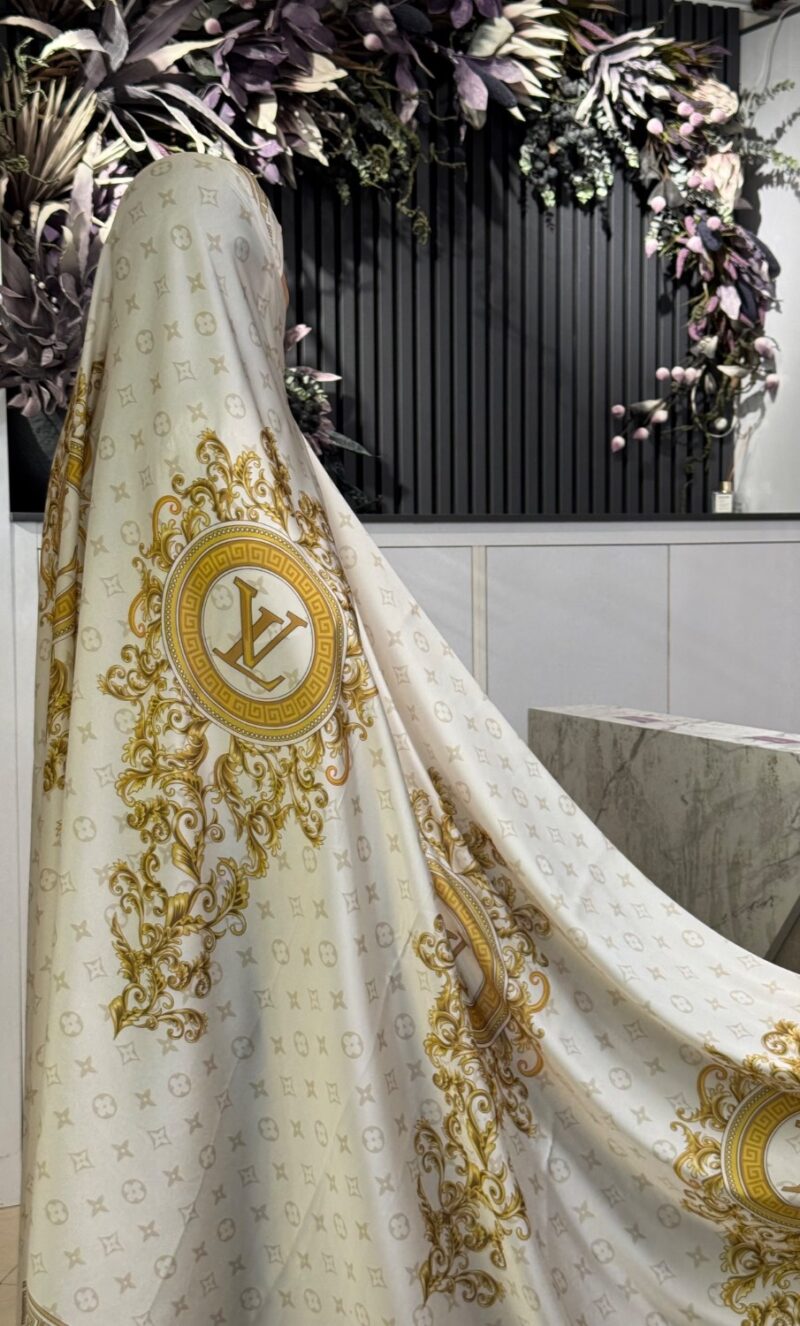 چادر رنگی سیلک اندونزی کد 5405 - Image 1
