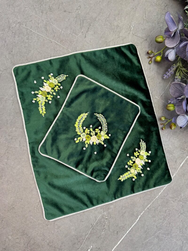 جانماز مخمل روبان دوزی کد 5427 - Image 1