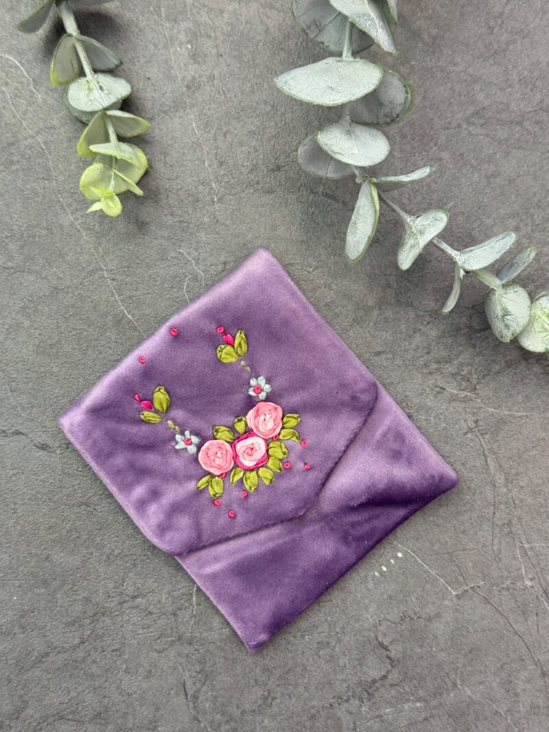 جانماز جیبی روبان دوزی سه گل کد 5449 - Image 1