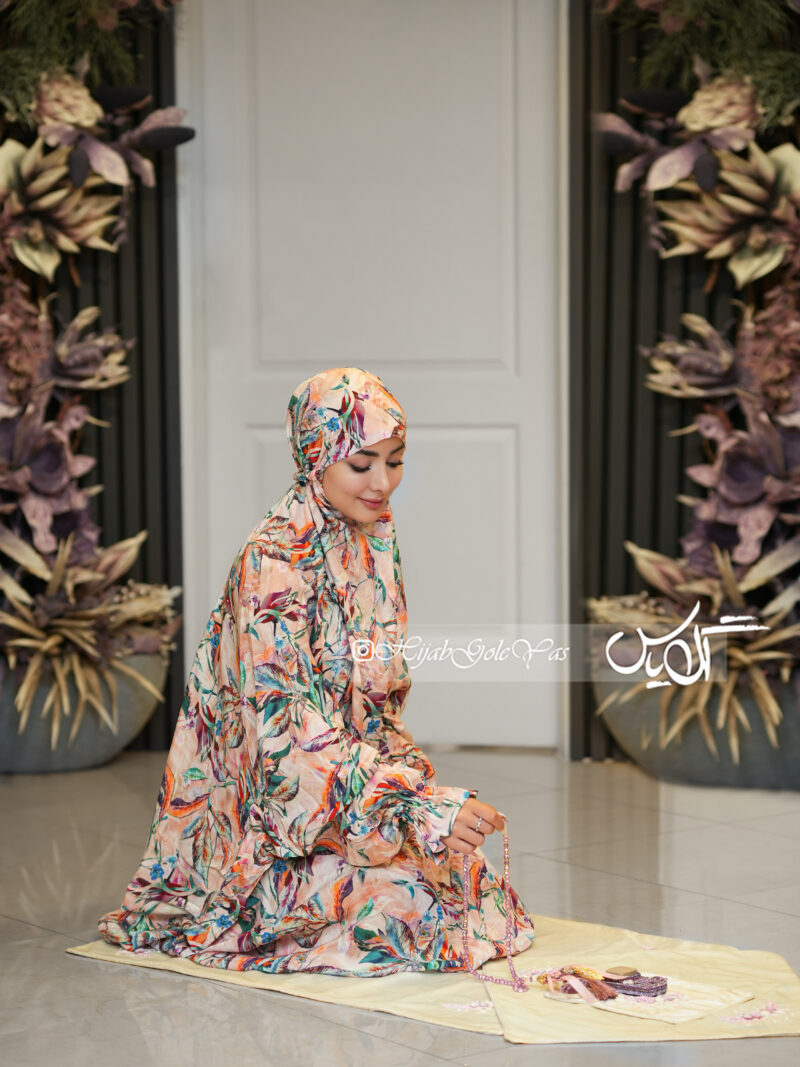 5562 چادر نماز آستین دار کد 5562 - Image 1