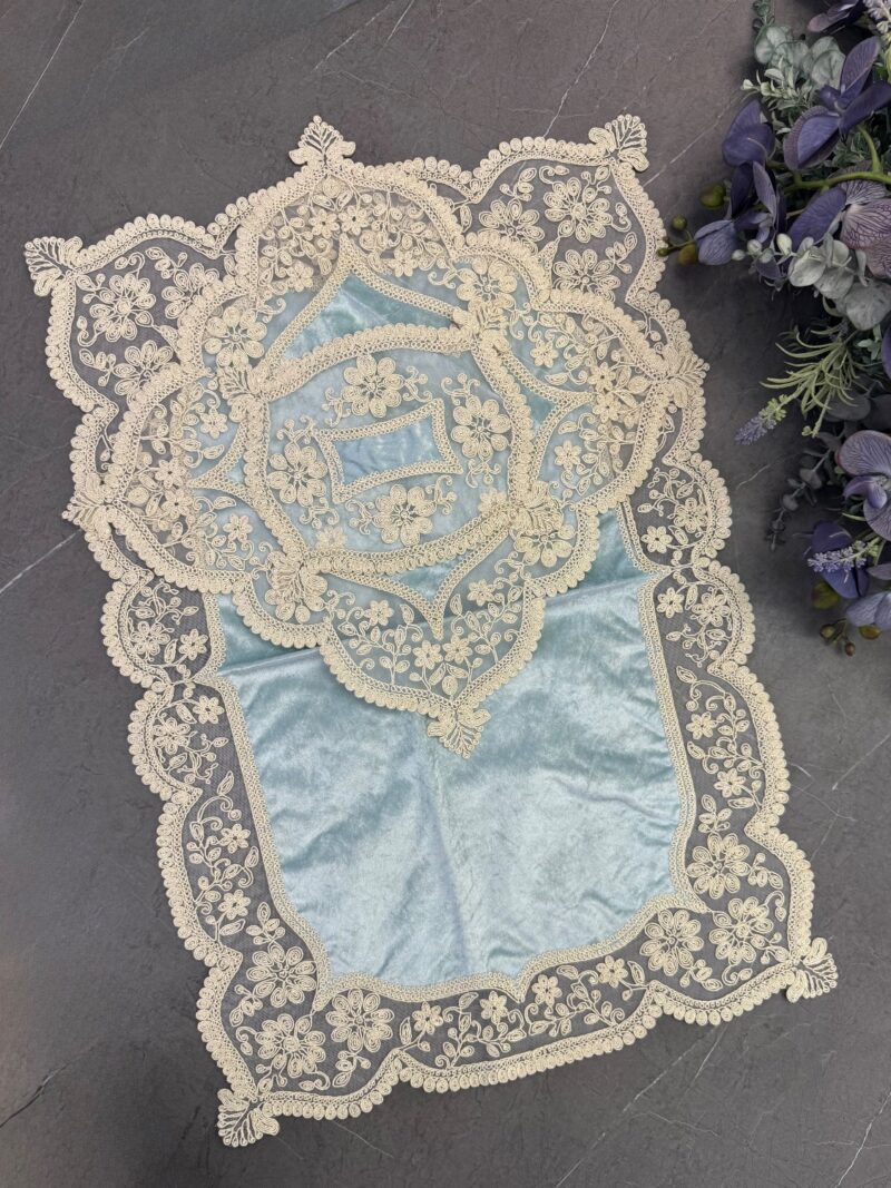 5747 سجاده و جانماز مخمل دانتل کد 5747 - Image 1