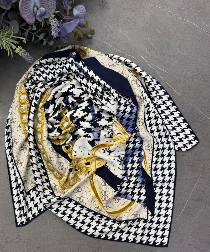 روسری نگین دار کد 5782 - Image 1